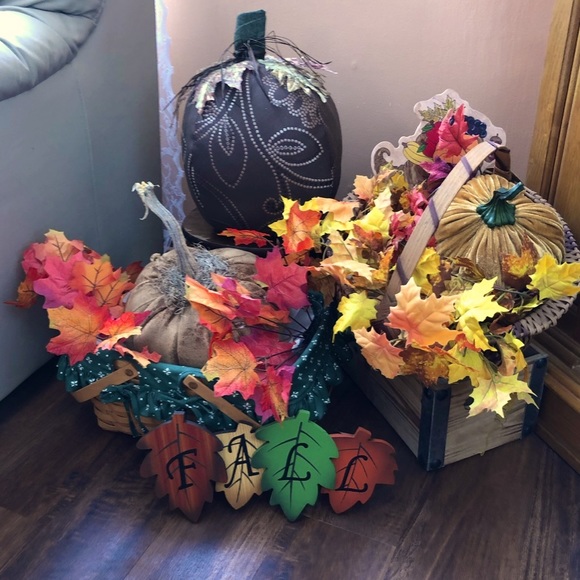 FALL CLEANING π - Picture 1 of 1